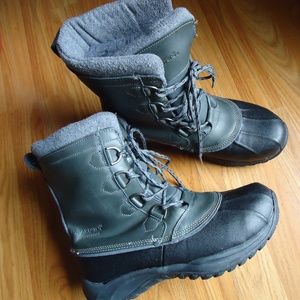 SIZE 12. BearPaw waterproof winter snow boots.